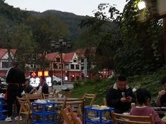 -小辣椒汤锅烧烤(温泉南街店)