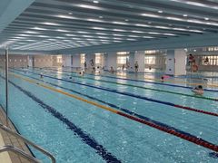 -极动室内恒温游泳馆