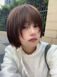-镁连社·美联社