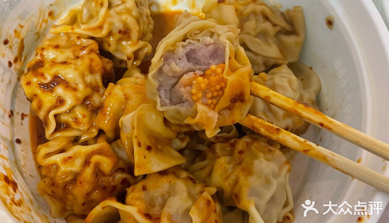 花生酱不算多但是味道够了，不腻也不算辣