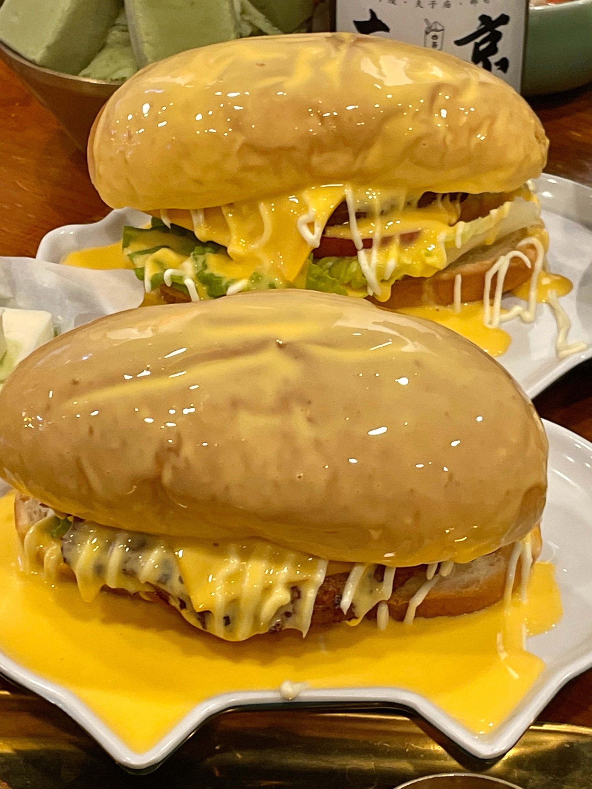 就爱这一口!芝士猪扒包!