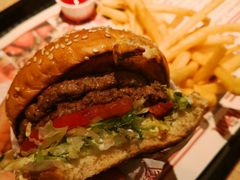 -The Habit Burger Grill 哈比特汉堡(复兴soho店)