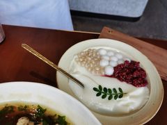 -缸鸭狗(天一广场店)