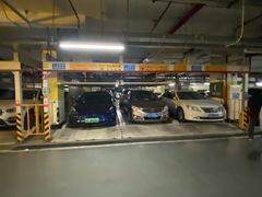 -北京银泰中心-停车场
