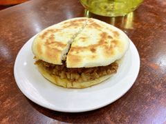 腊汁肉夹馍-汉思肴 热面皮(虬江路店)