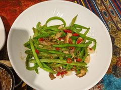 -乡村馕坑肉·烧烤·新疆菜·本地人更爱吃(阿勒泰首店)