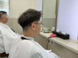 -PE SALON