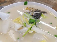 鱼头豆腐汤-阳江河堤老牌曾记美食