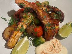 碳烤章鱼腿-LESCEDARS Brasserie Bistro香柏树