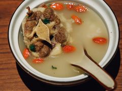 和牛元气牛骨汤-赤坂亭 M9和牛烧肉(水街店)