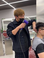 -侨治发型