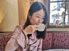 -中央咖啡馆