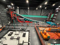 -极限PLAY运动娱乐新世界·团建派对潮玩休闲馆·室内蹦极高空游乐园