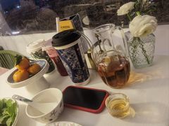 白茶-沿途四季·云南菜·诗酒茶(蓝色港湾店)