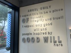 -EMILY 艾米莉 烫染沙龙