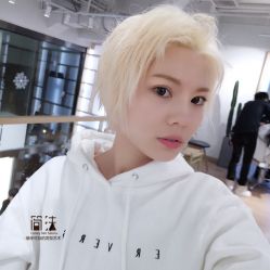 -简法造型·品牌形象店