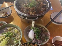 -大众跷脚牛肉馆·非遗传承单位(峨眉山店)