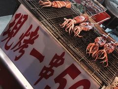 -六合夜市