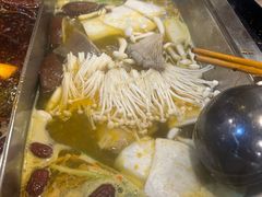 -百年川椒重庆老火锅(光谷店)