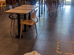 -麦当劳(石坝服务区店)