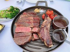 特色澳洲和牛战斧牛排-Kathleen's Waitan 凯圣琳江景西餐厅(外滩店)