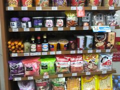 零售区-全家便利店(上海南站站店)