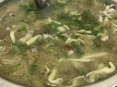 -卢六川汤肉(南方花园店)