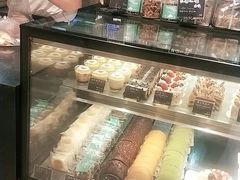 -Dough&Joe团憩(瑞虹天地月亮湾店)