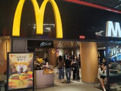 -麦当劳(中山公园龙之梦店)