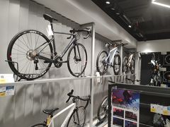 -迪卡侬(环球港店)