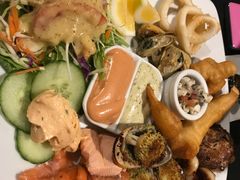 -Bully Hayes Restaurant & Bar