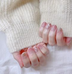 -悦指间美甲美睫