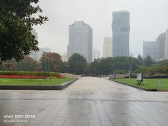 -人民广场