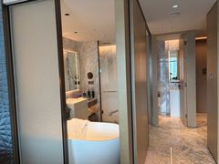 -深圳国际会展中心希尔顿酒店(前海华发冰雪世界店)