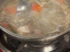 -老石黑山羊毛驴肉火锅(金凯广场店)