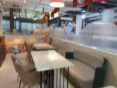 大堂-萨卡屋亲子乐园·餐厅(龙山万物工场店)