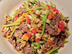 小炒黄牛肉-洞庭土菜小炒馆(易发广场店)