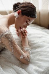 -禕·愫白婚纱商店