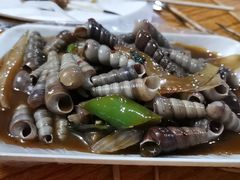 -蚝哥花姐湛江烤生蚝(美丽湾市场店)