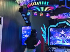-极限PLAY运动娱乐新世界·团建派对表演休闲馆·室内高空游乐园