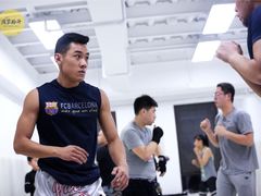 -菠萝格斗巴西柔术训练馆