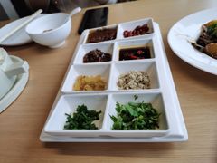 -关东小磨东北菜(上海长风大悦城店)