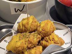 -W COLLECTIVE  DESSERT SHOP