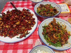 乾隆辣子鸡-荆九爷爆炒桥头三嫩(云南北路店)