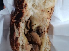 虎纹黑松露牛排包-LELECHA乐乐茶(上海五角场万达广场店)