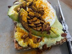 牛油果吐司-BOR Eatery(安福路店)