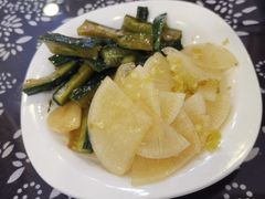 -八两八金·莱芜特色炒鸡(市南漳浦路店)
