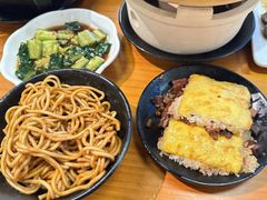 -莲餐厅·湖北菜·潜江小龙虾店(愚园路店)