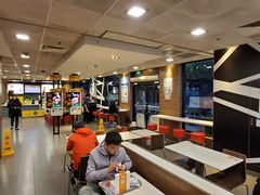 -麦当劳(田林好又多店)