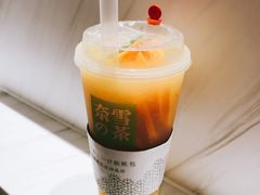霸气橙子-奈雪的茶(湖滨银泰in77C区PRO店)